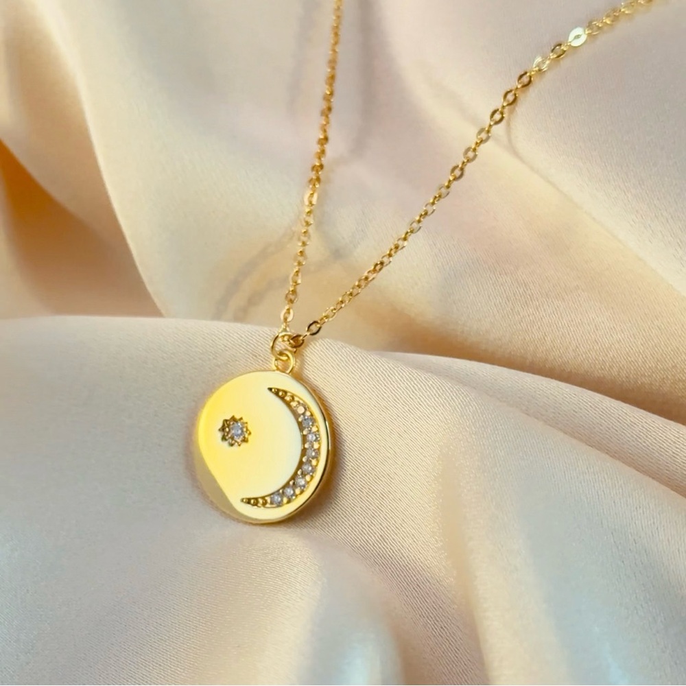 NWT The Moon Pendant Necklace 0.09ctw Premium Moissanite 14k Plated S925